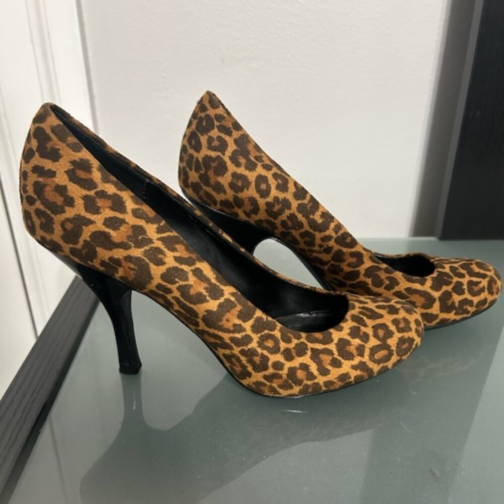 Chinese Laundry Leopard Print Heels, Size 9 1/2